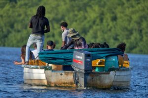 Yunanistan, 82 Düzensiz Göçmeni Türk Kara Sularına Geri İtti