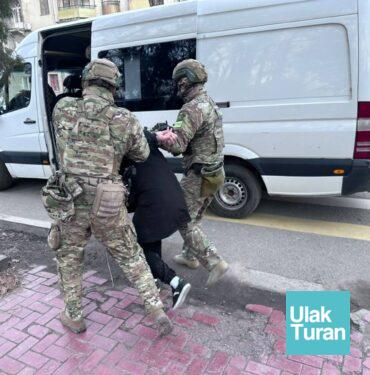 FETÖ'nün Kırgızistan'daki Darbe Planına Operasyon: 2 Gözaltı FETÖ'nün Kırgızistan'daki Darbe Planına Operasyon: 2 Gözaltı